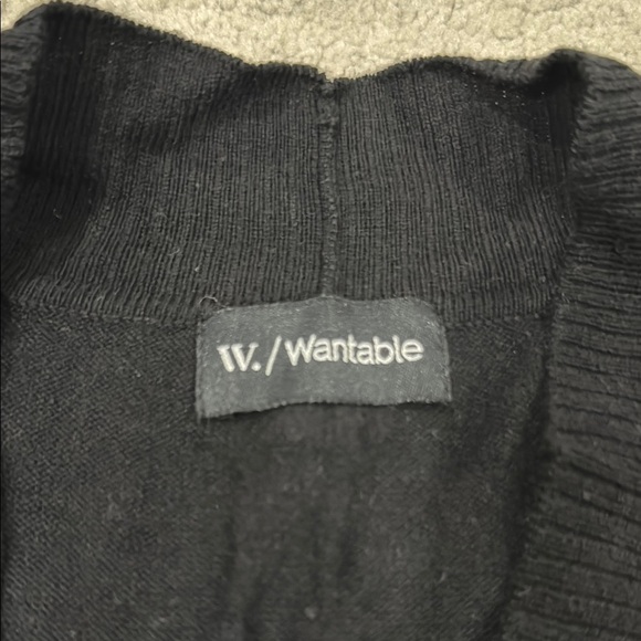 Elegant Black Knit Cardigan with Draped Neckline - Picture 2 of 4